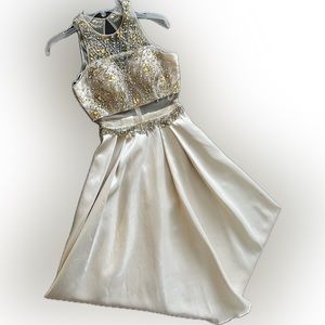 Beautiful gold dress with sequence.